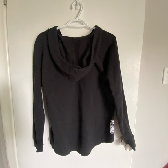 POKÉMON CENTRE PIKACHU SWEATER (size M) - Picture 3 of 3